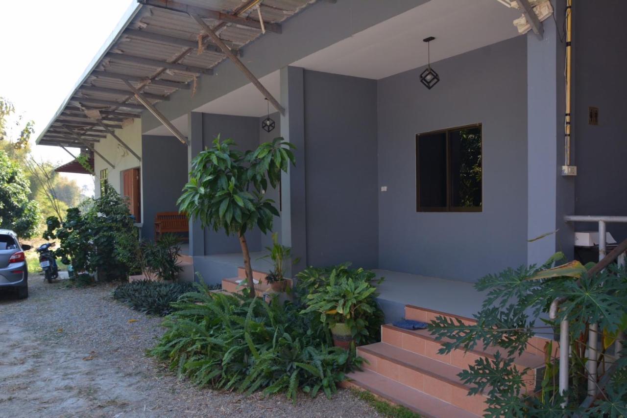 โคบาล ห้องพักรายวัน Chom Thong Esterno foto