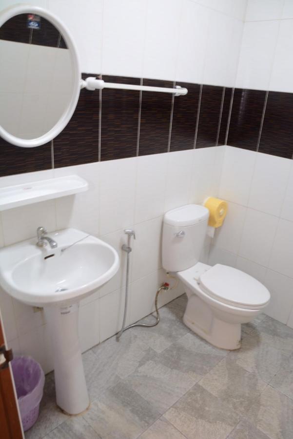 โคบาล ห้องพักรายวัน Chom Thong Esterno foto